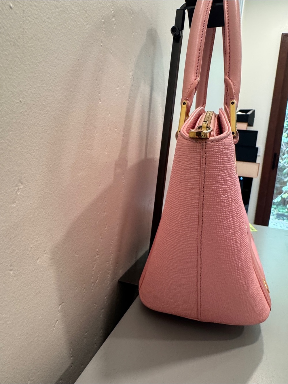 MCM Pink Leather Structured Top-Handle Tote with Gold Hardware - Picture 3 of 8
